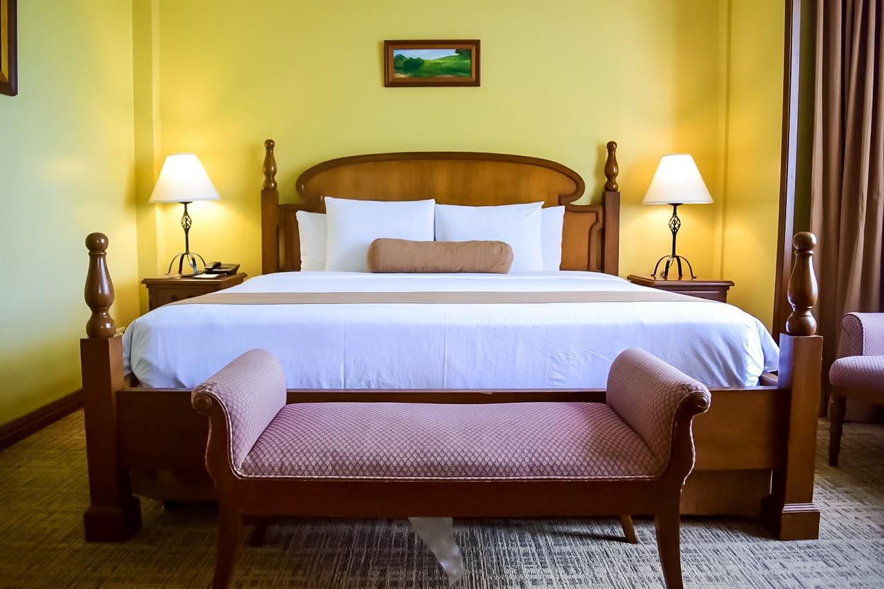 The Manor At Camp John Hay Hotel Baguio City Екстериор снимка