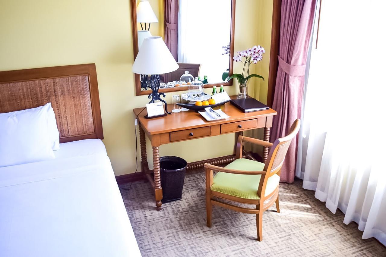 The Manor At Camp John Hay Hotel Baguio City Екстериор снимка