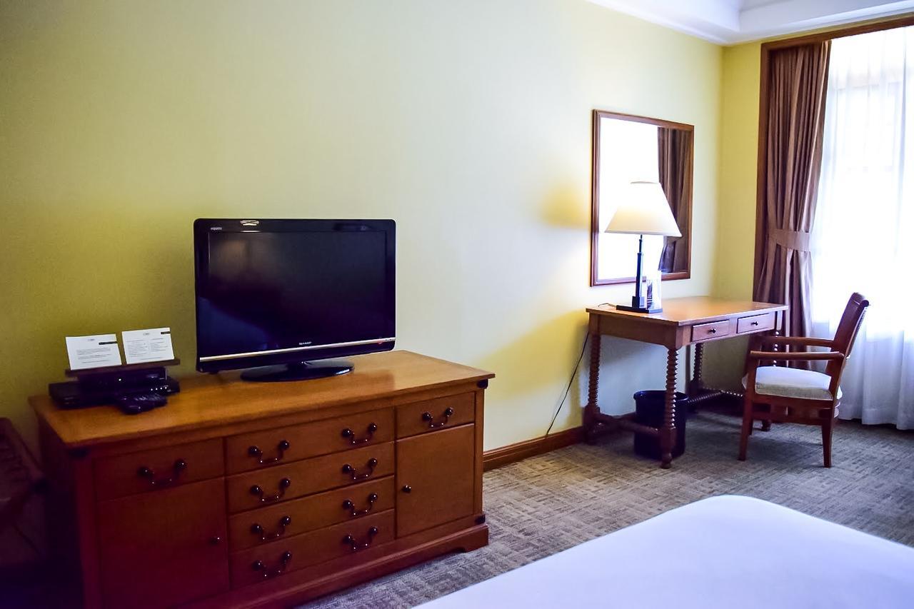 The Manor At Camp John Hay Hotel Baguio City Екстериор снимка